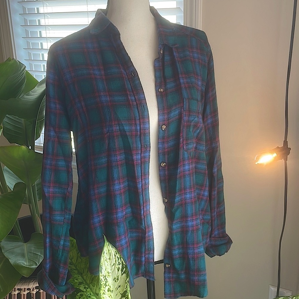 Hollister plaid flannel button down
